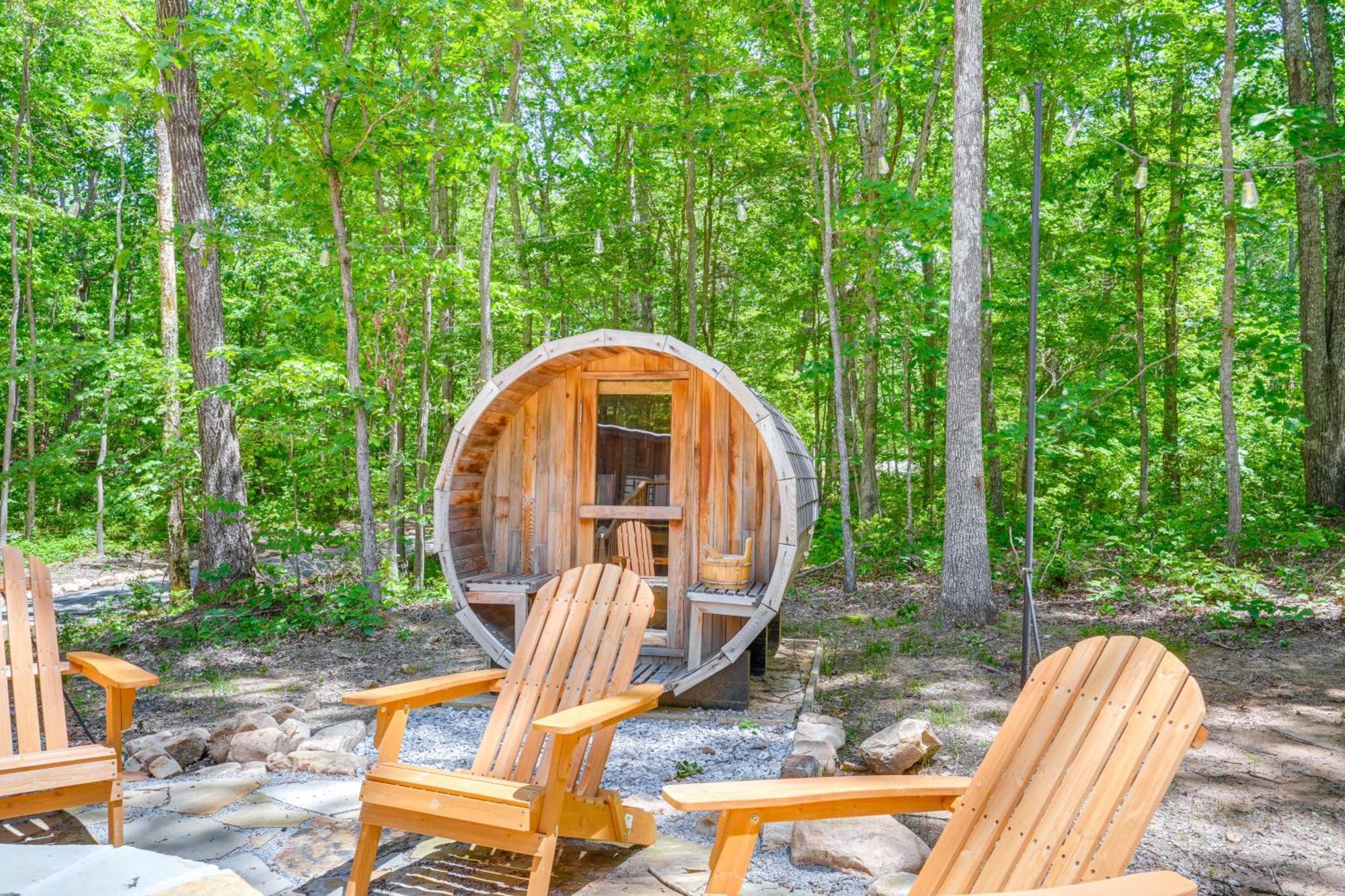 Monteagle Cabin With Swim Spa, Sauna And Fire Pit! Bagian luar foto