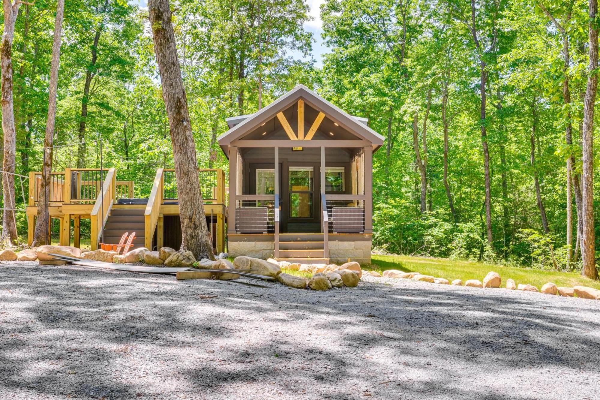 Monteagle Cabin With Swim Spa, Sauna And Fire Pit! Bagian luar foto