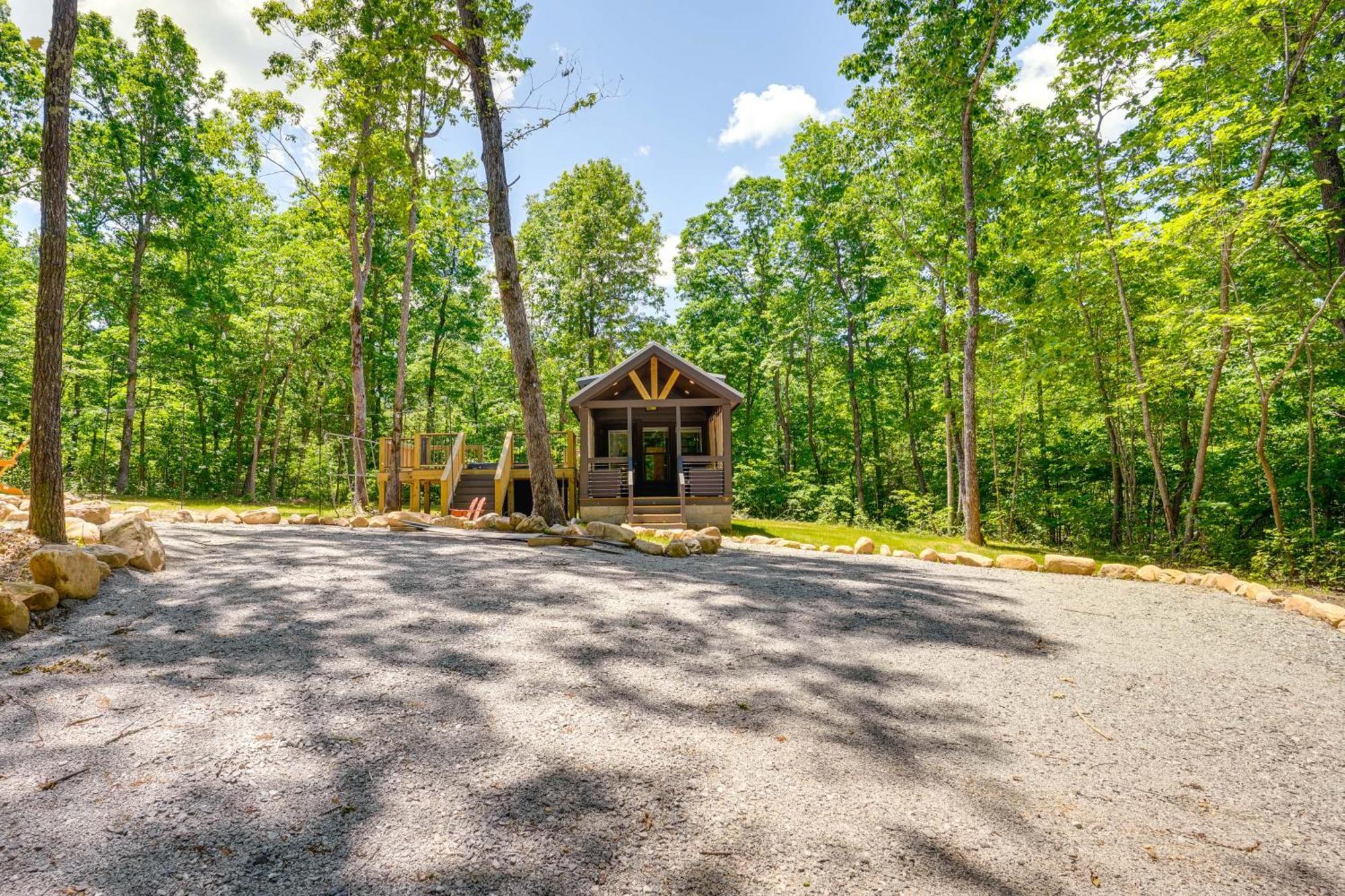 Monteagle Cabin With Swim Spa, Sauna And Fire Pit! Bagian luar foto